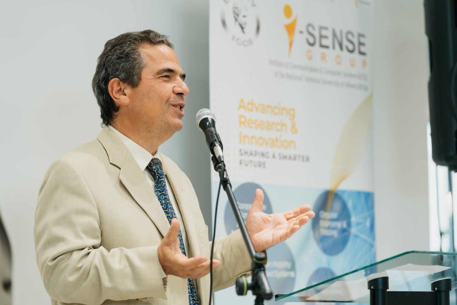 Sense_Group__00125