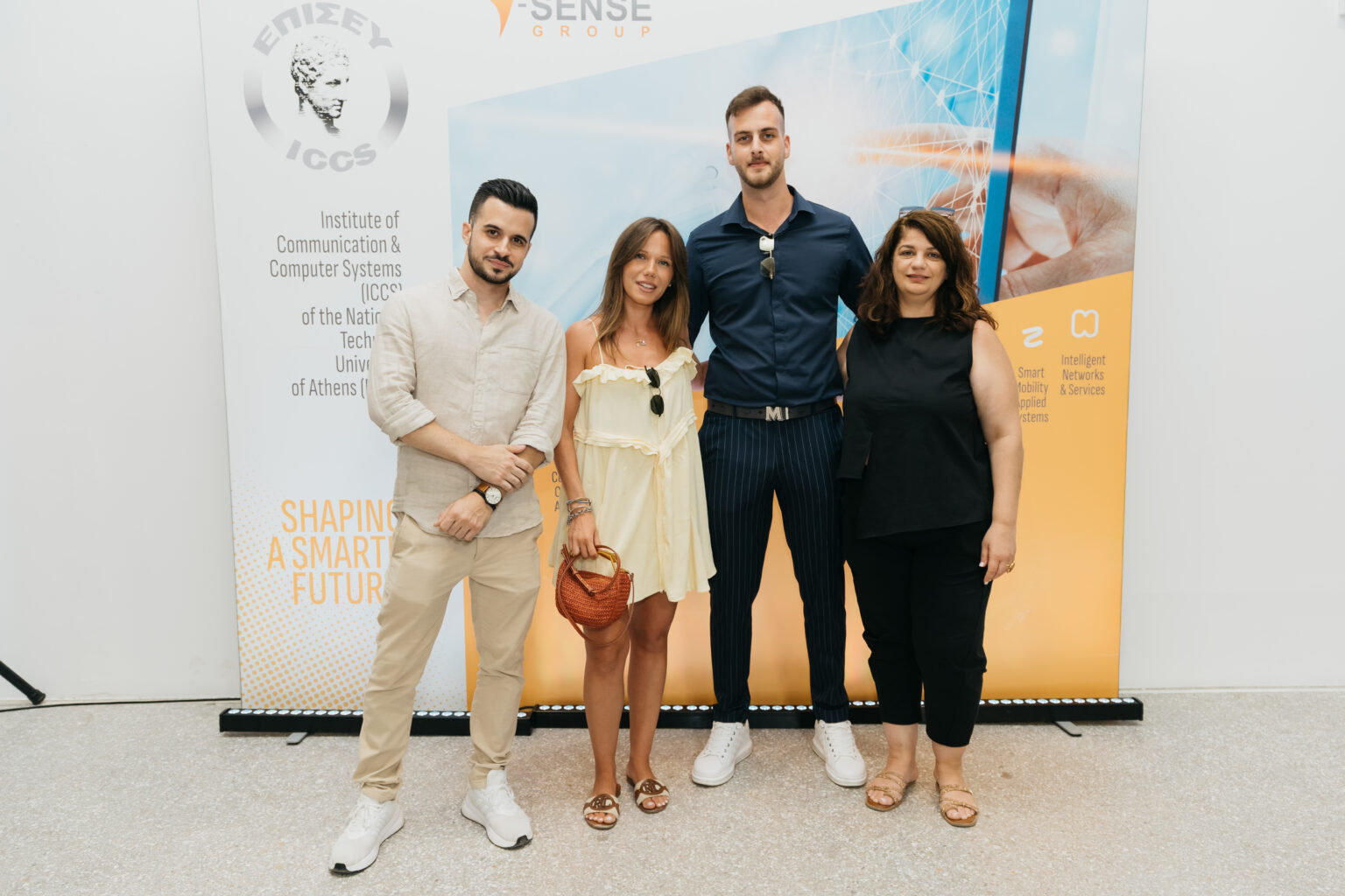 Sense_Group__00258