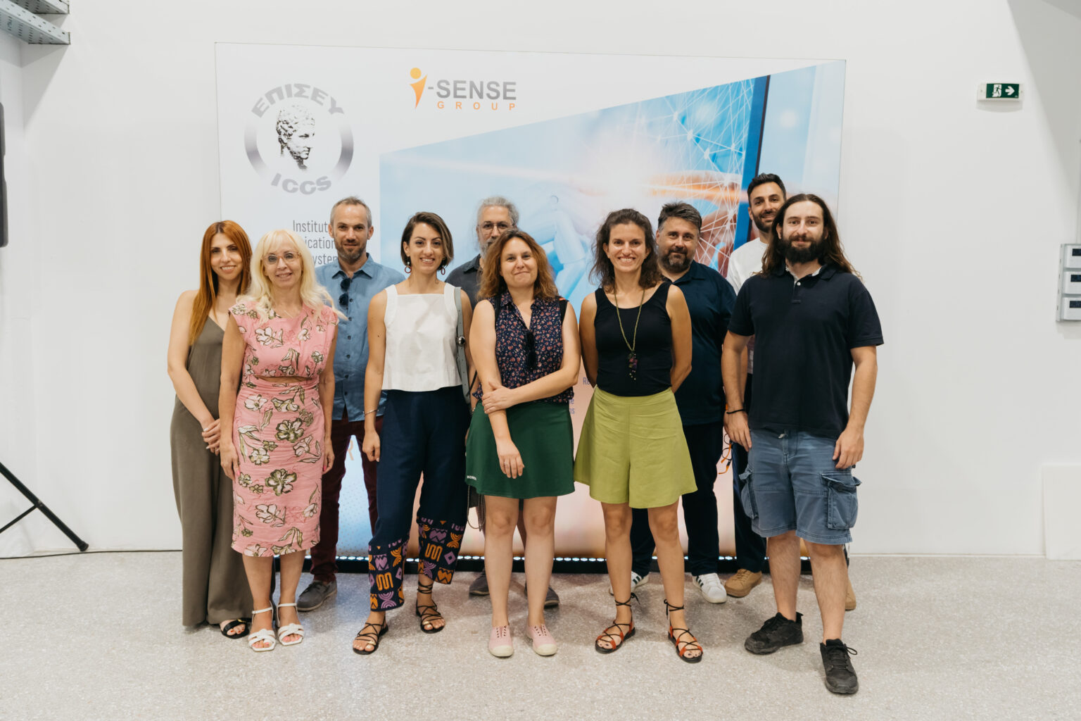 Sense_Group__00275